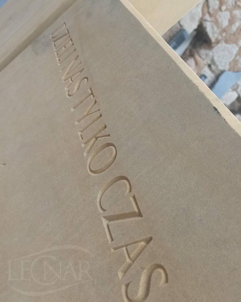 materiał na nagrobki - piaskowiec