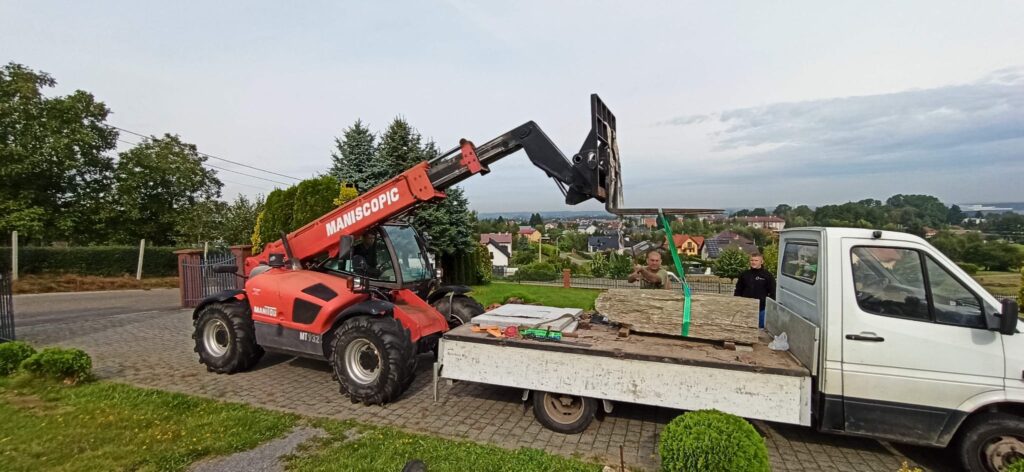 kompleksowa usługa kamieniarska - transport nagrobka